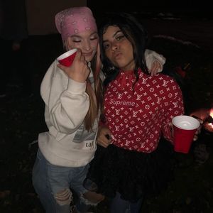 Meet your Posher, Ari